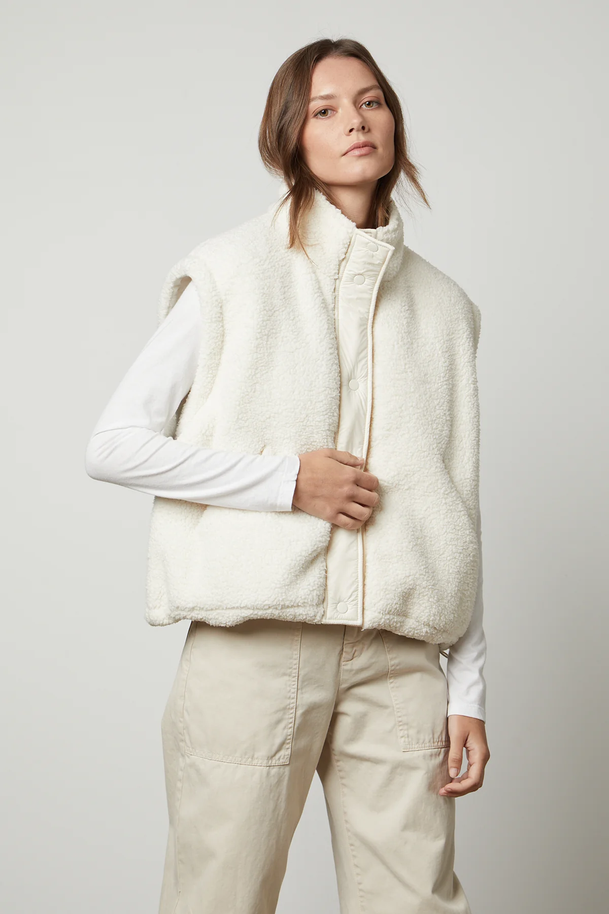 ALICIA REVERSIBLE PUFFER SHERPA VEST - Image 2