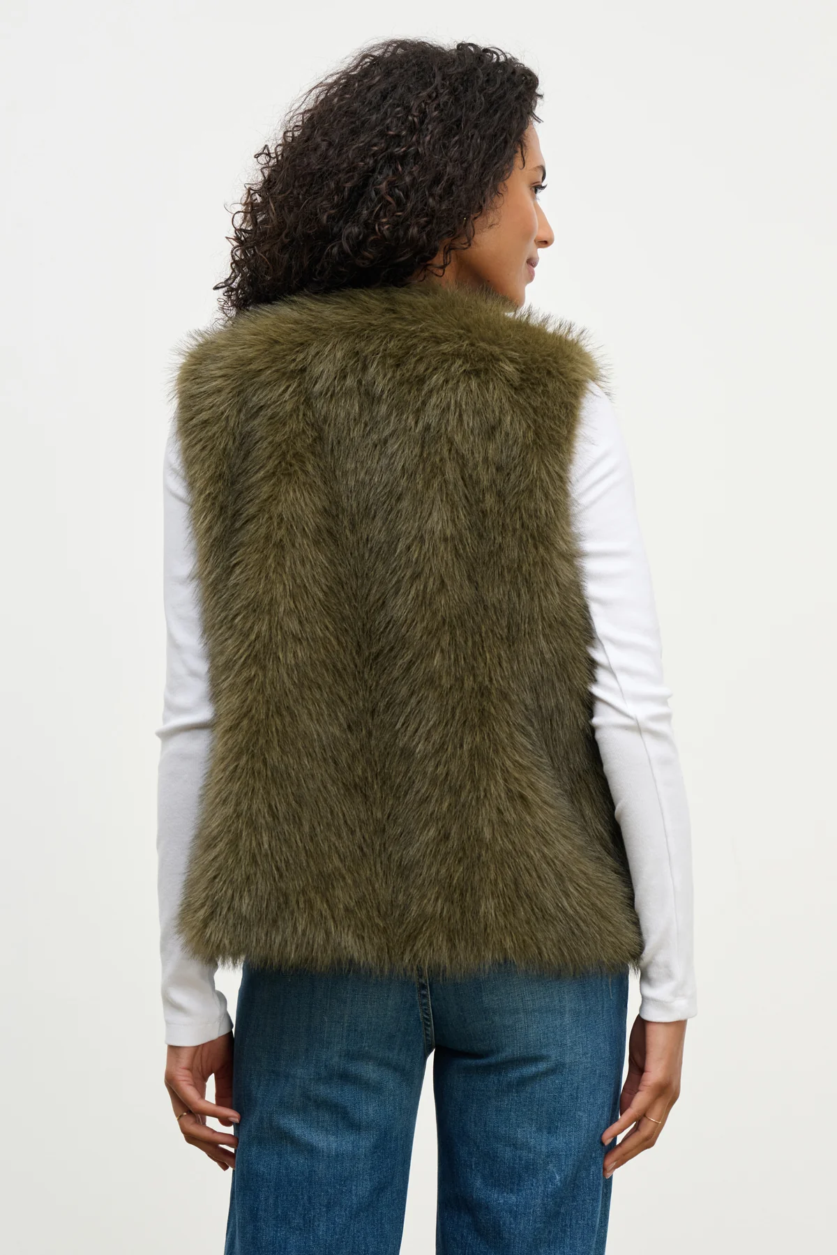 ANASTASIA FAUX FUR VEST - Image 4
