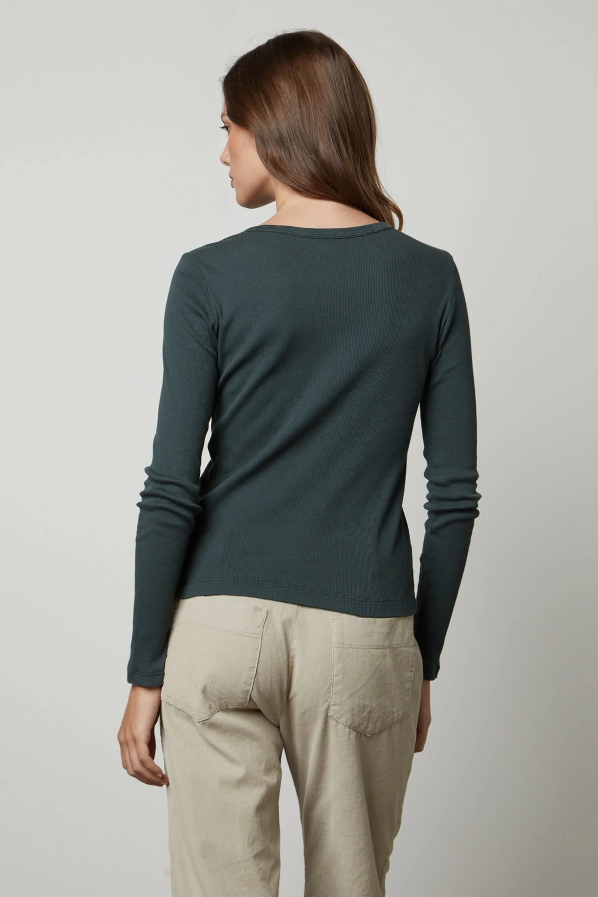 BAYLER RIBBED SCOOP NECK TEE - Image 4