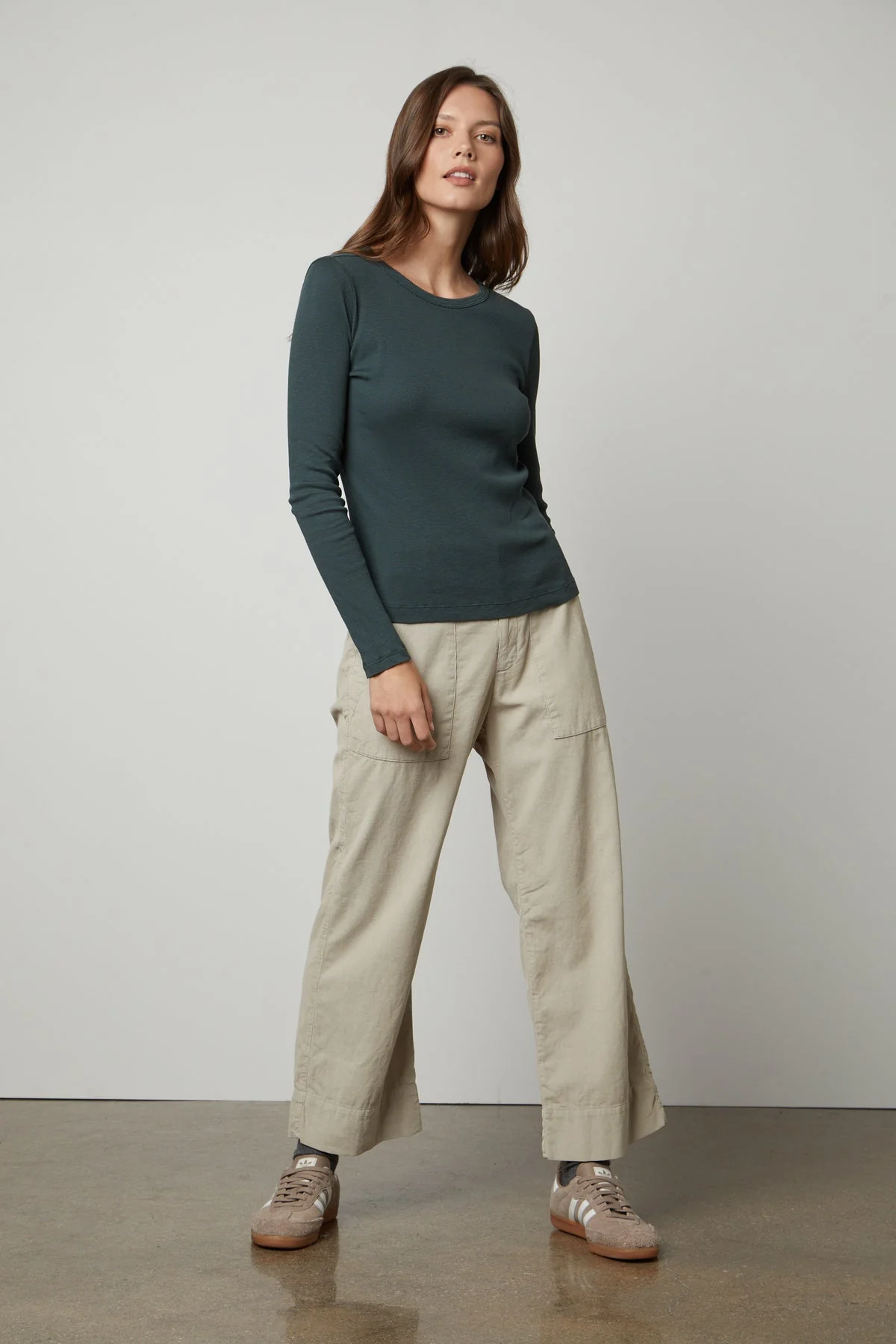 BAYLER RIBBED SCOOP NECK TEE - Image 10