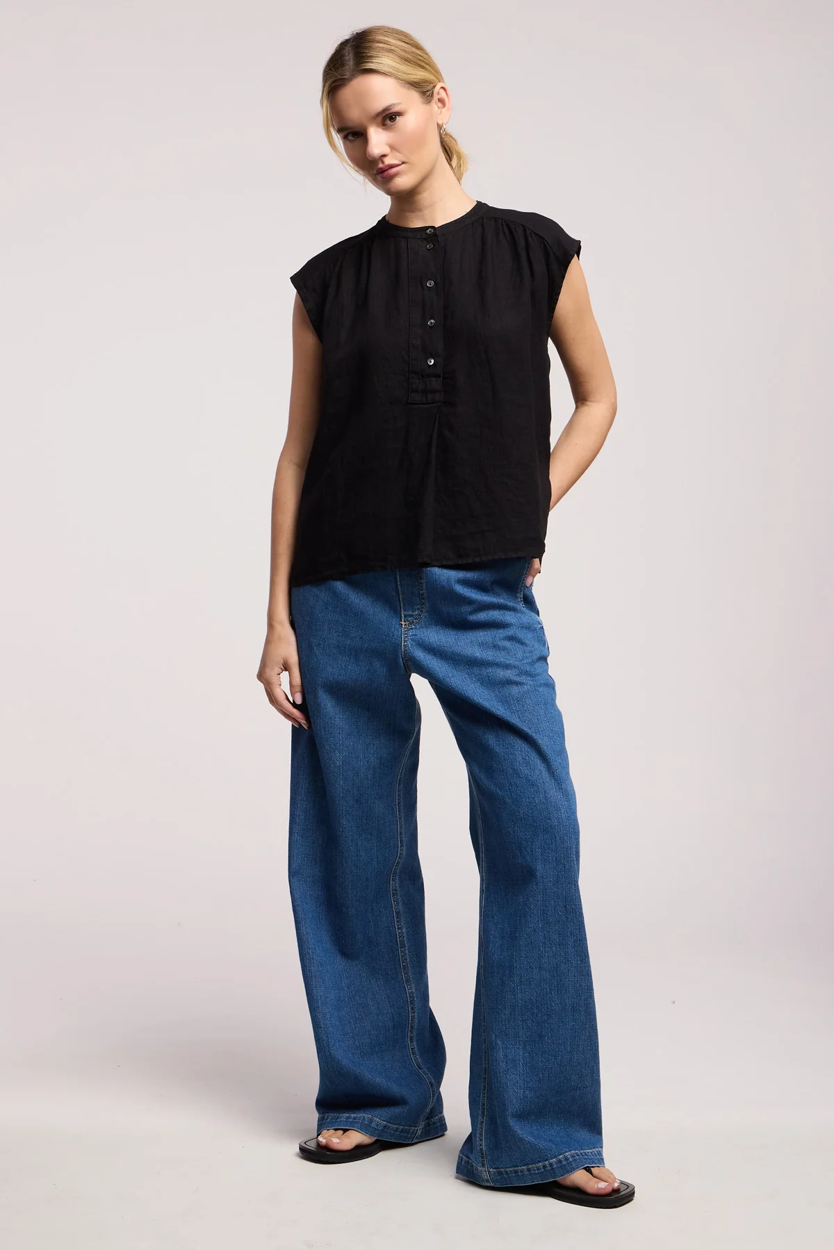 BEC LINEN TOP - Image 11