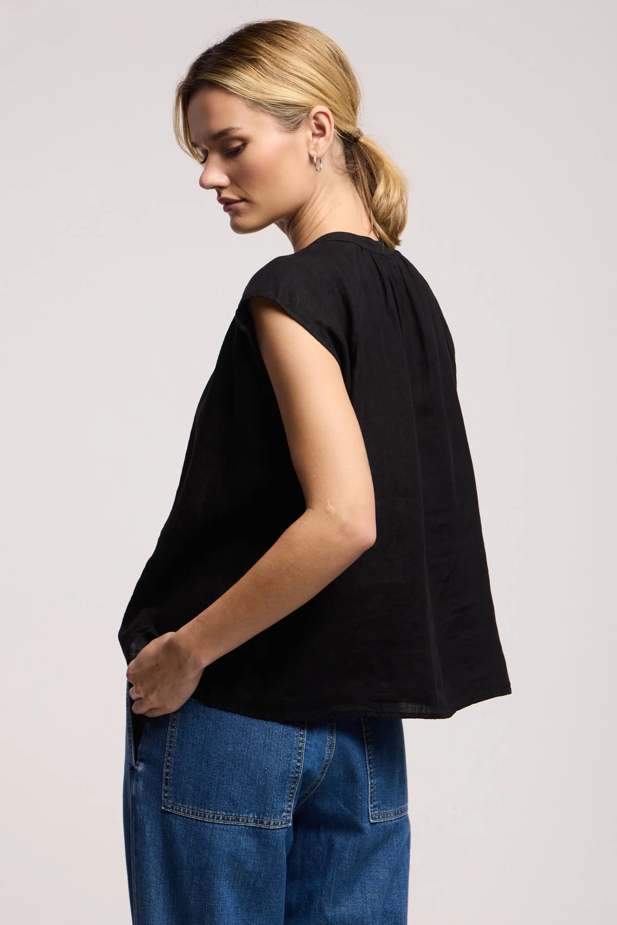 BEC LINEN TOP - Image 9