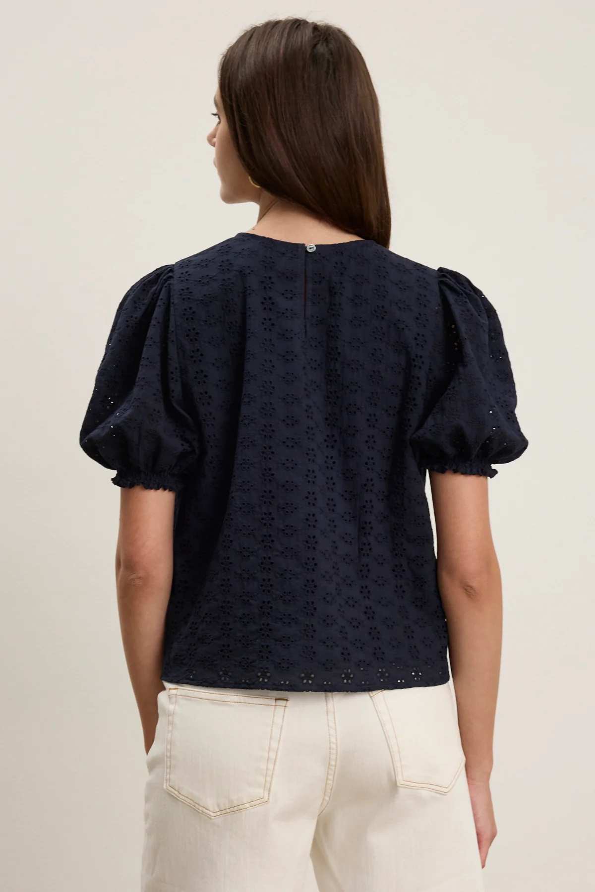 DALYN EYELET TOP - Image 4