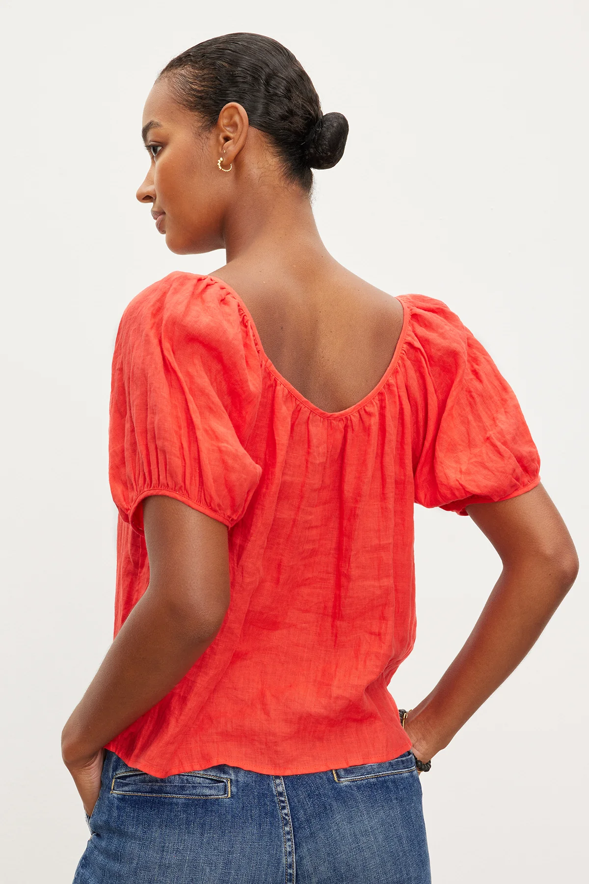 DANA LINEN SCOOP NECK TOP - Image 4