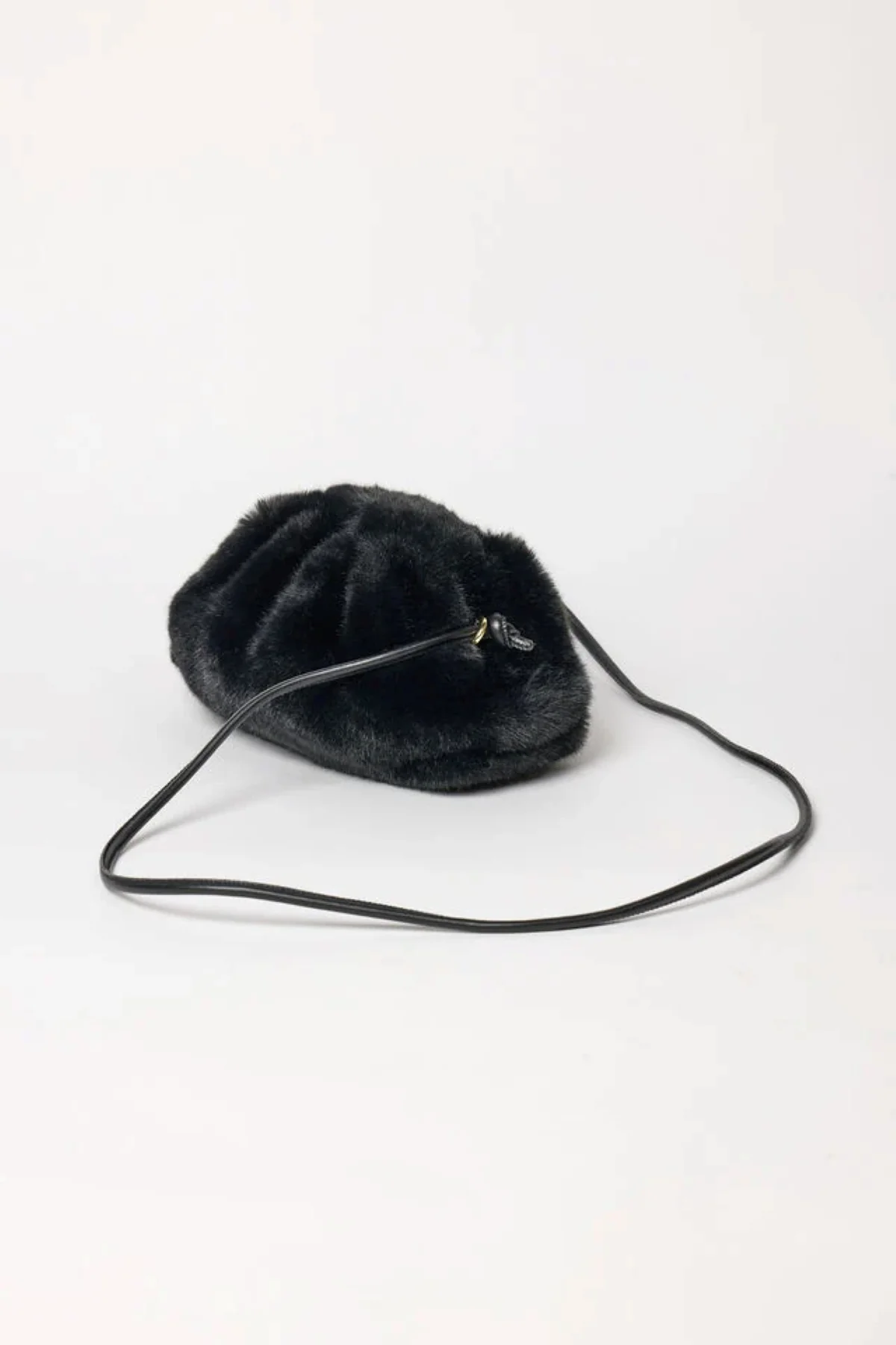 FAUX FUR CLUTCH - Image 5