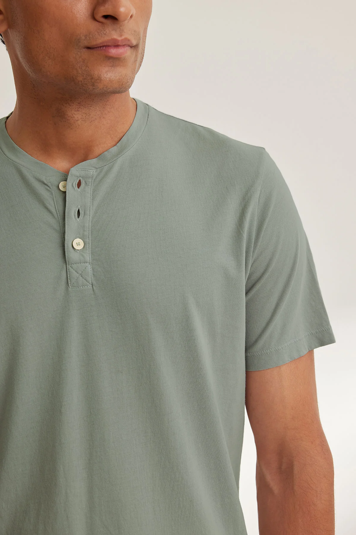 FULTON HENLEY - Image 7