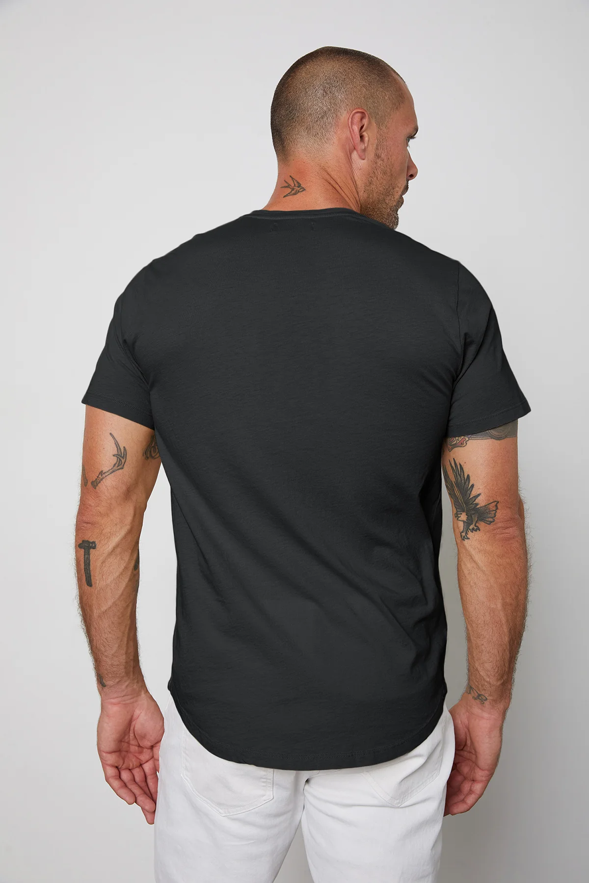 FULTON HENLEY - Image 30