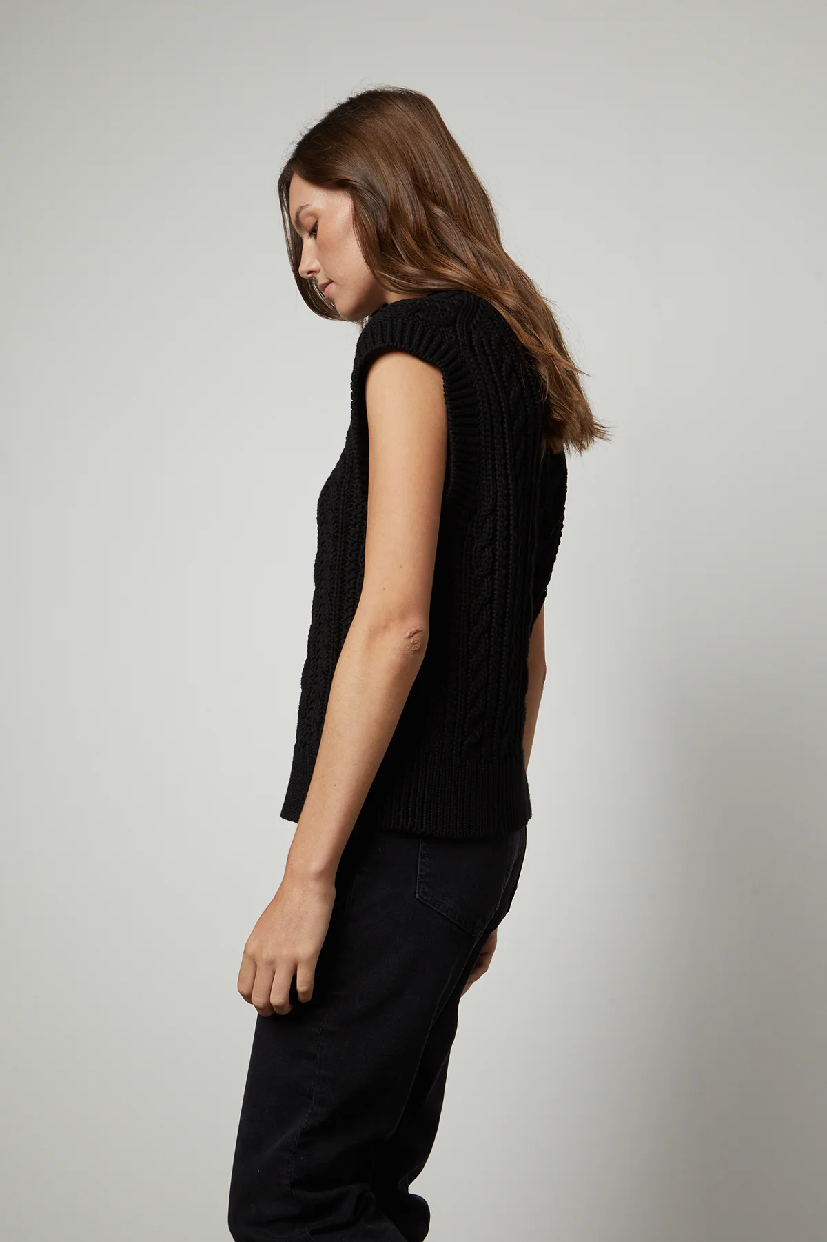 HADDEN SWEATER VEST - Image 7