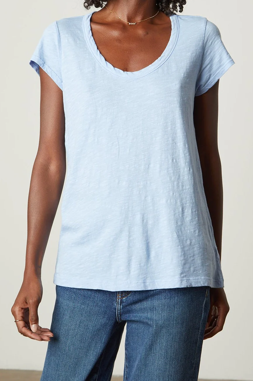 KIRA TEE - Image 12