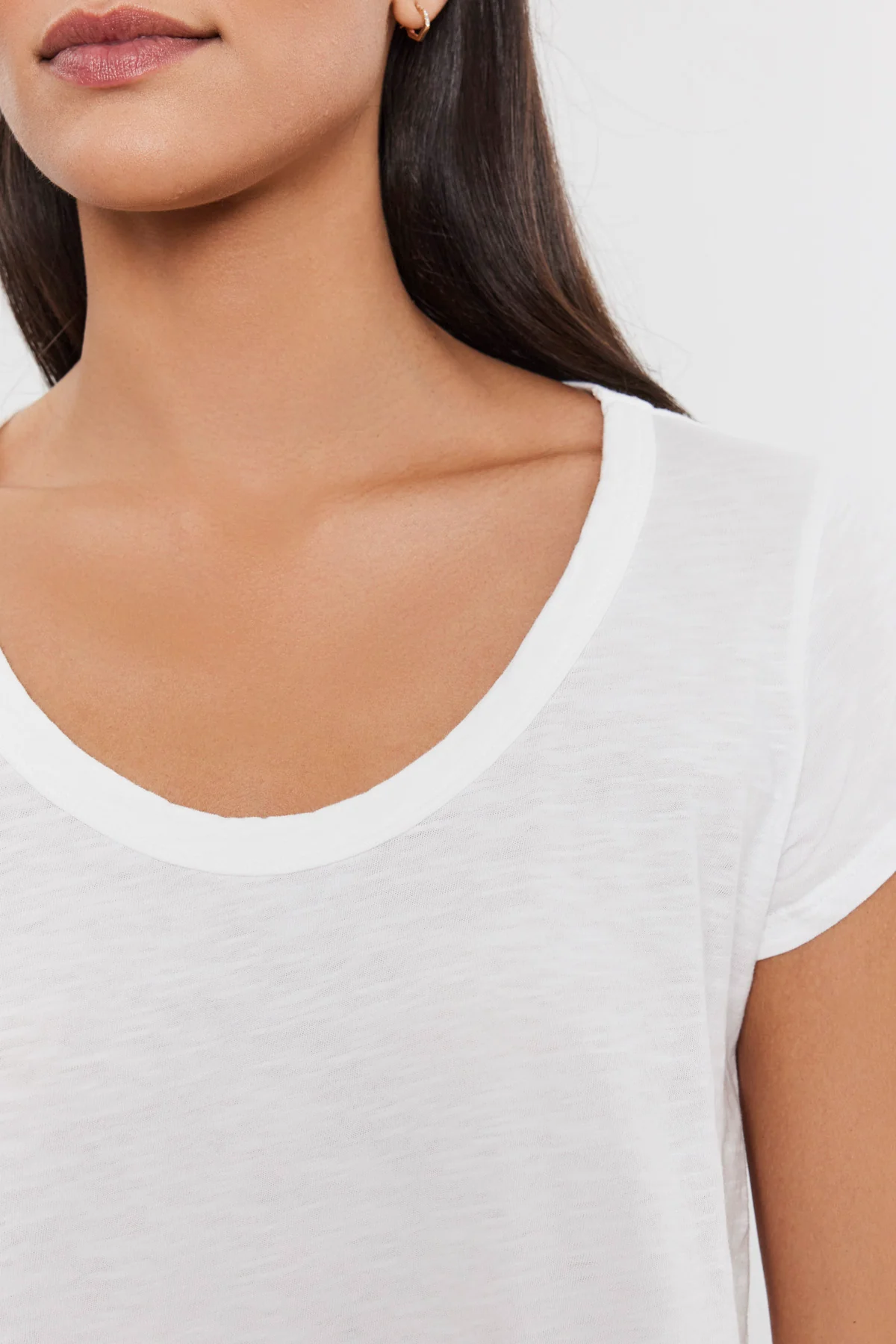 KIRA TEE - Image 5