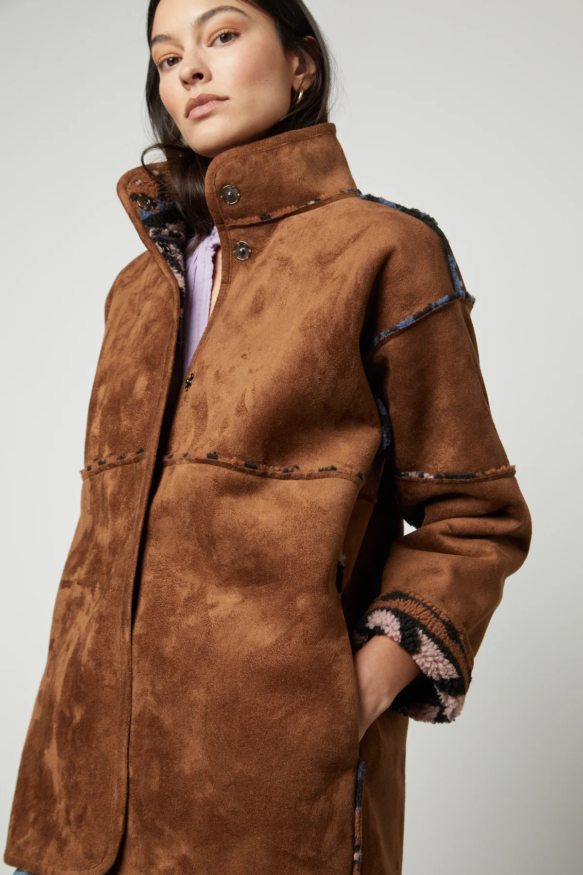 LAILA PRINTED SHERPA REVERSIBLE JACKET - Image 2