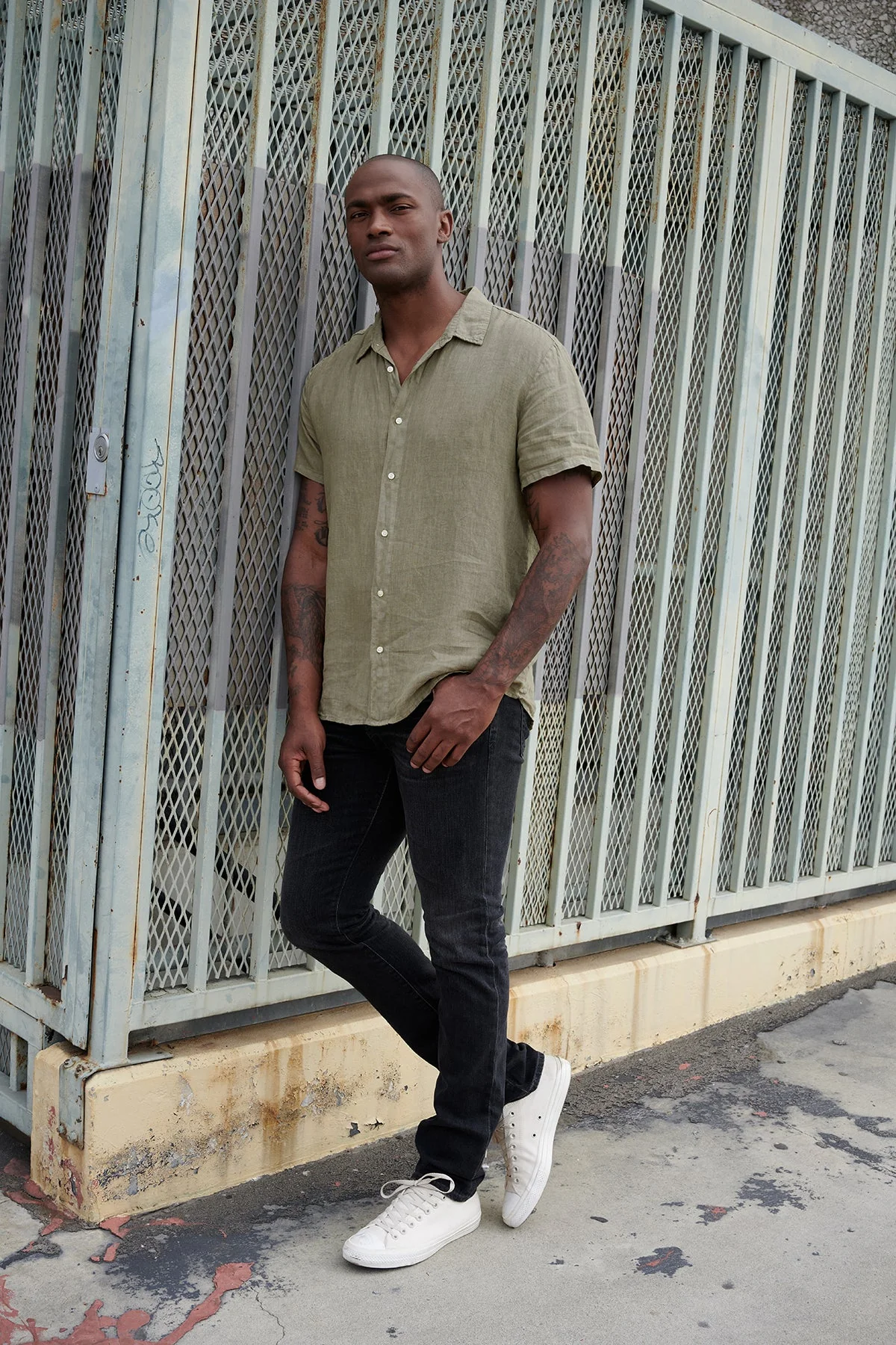 MACKIE LINEN BUTTON-UP SHIRT - Image 2