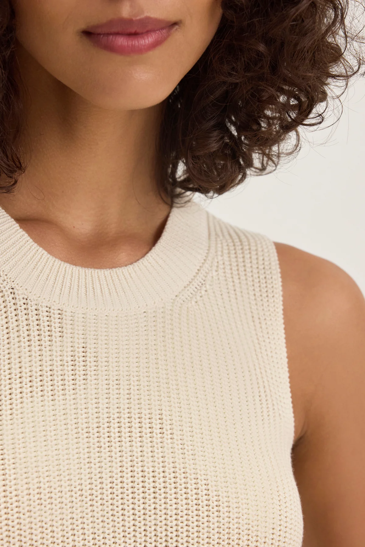 MUNA SWEATER VEST - Image 3