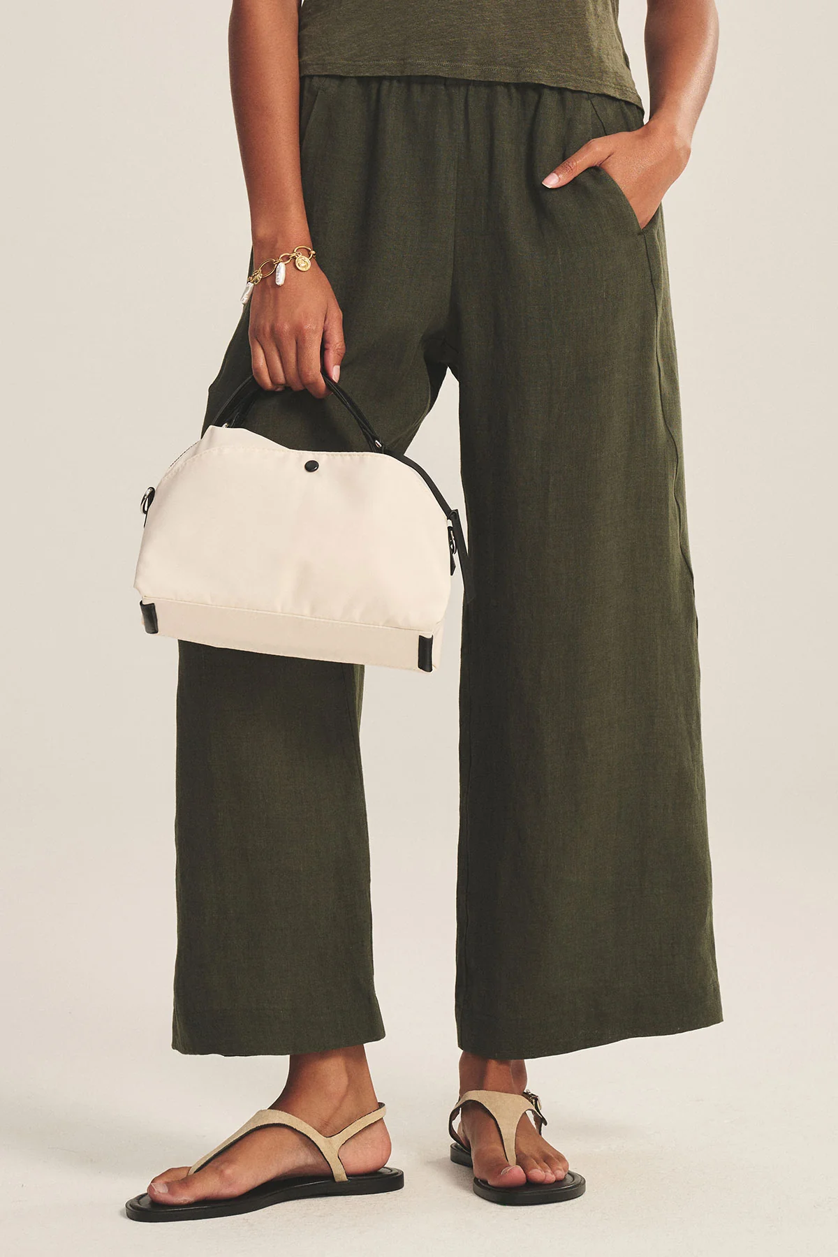 NYLON CROSSBODY BAG - Image 28