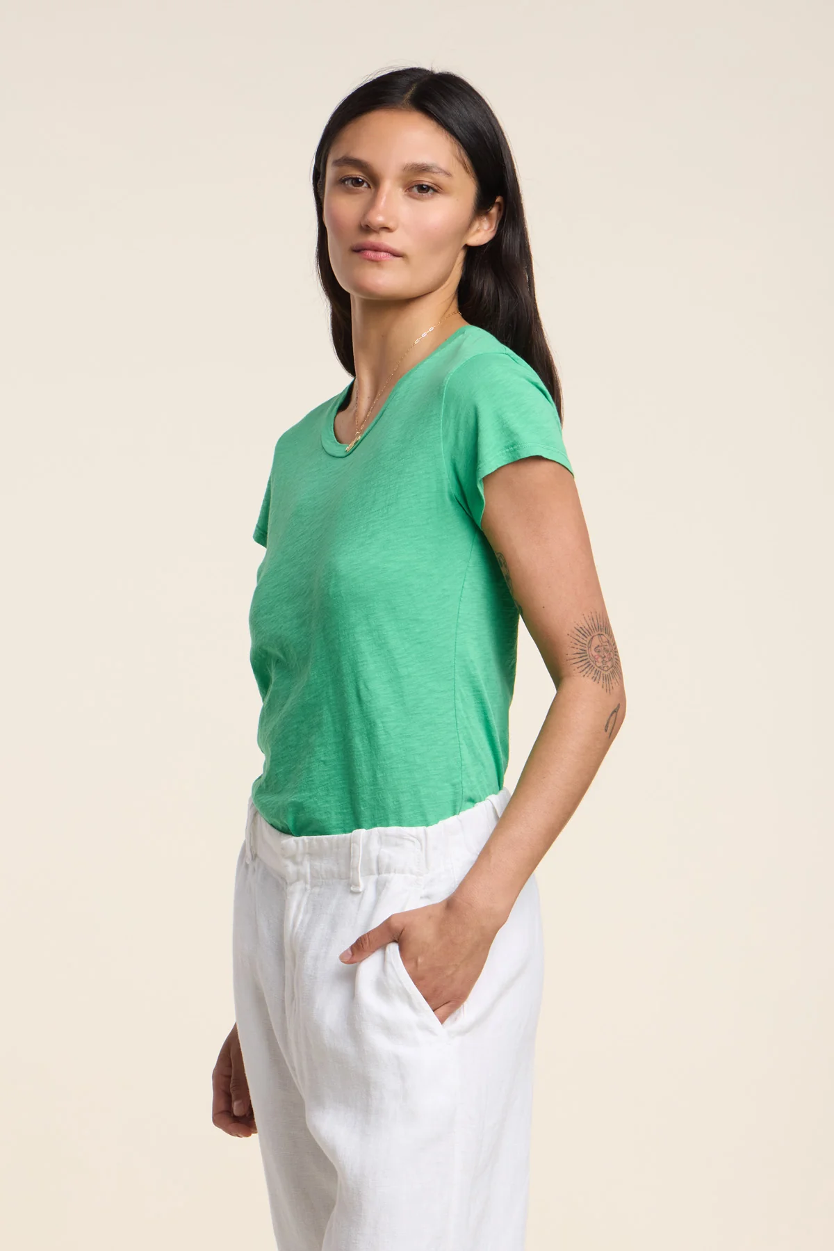 ODELIA TEE - Image 19