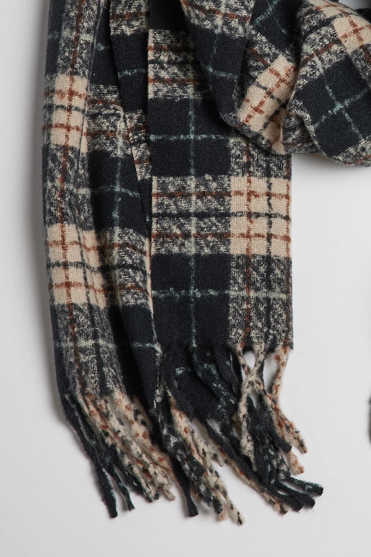 PORTLAND PLAID SCARF - Image 2