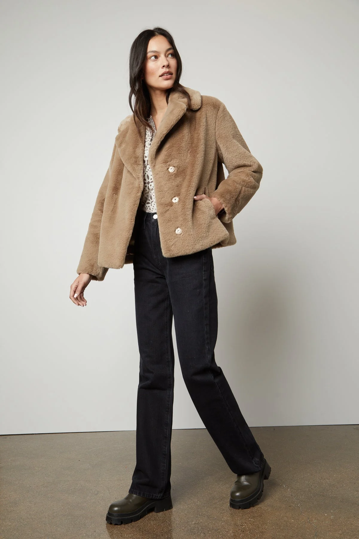 RAQUEL FAUX LUX FUR JACKET - Image 5