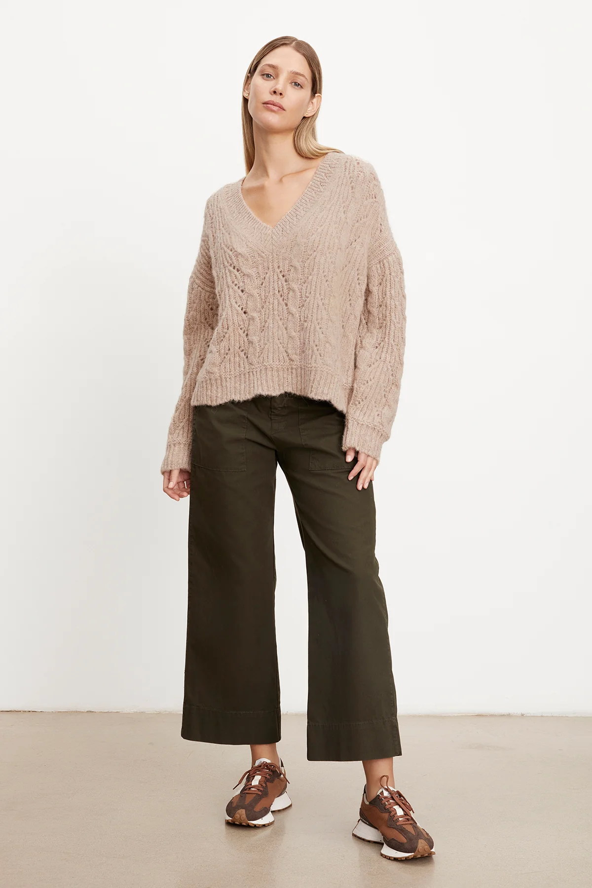 SADE ALPACA BLEND V-NECK SWEATER - Image 5
