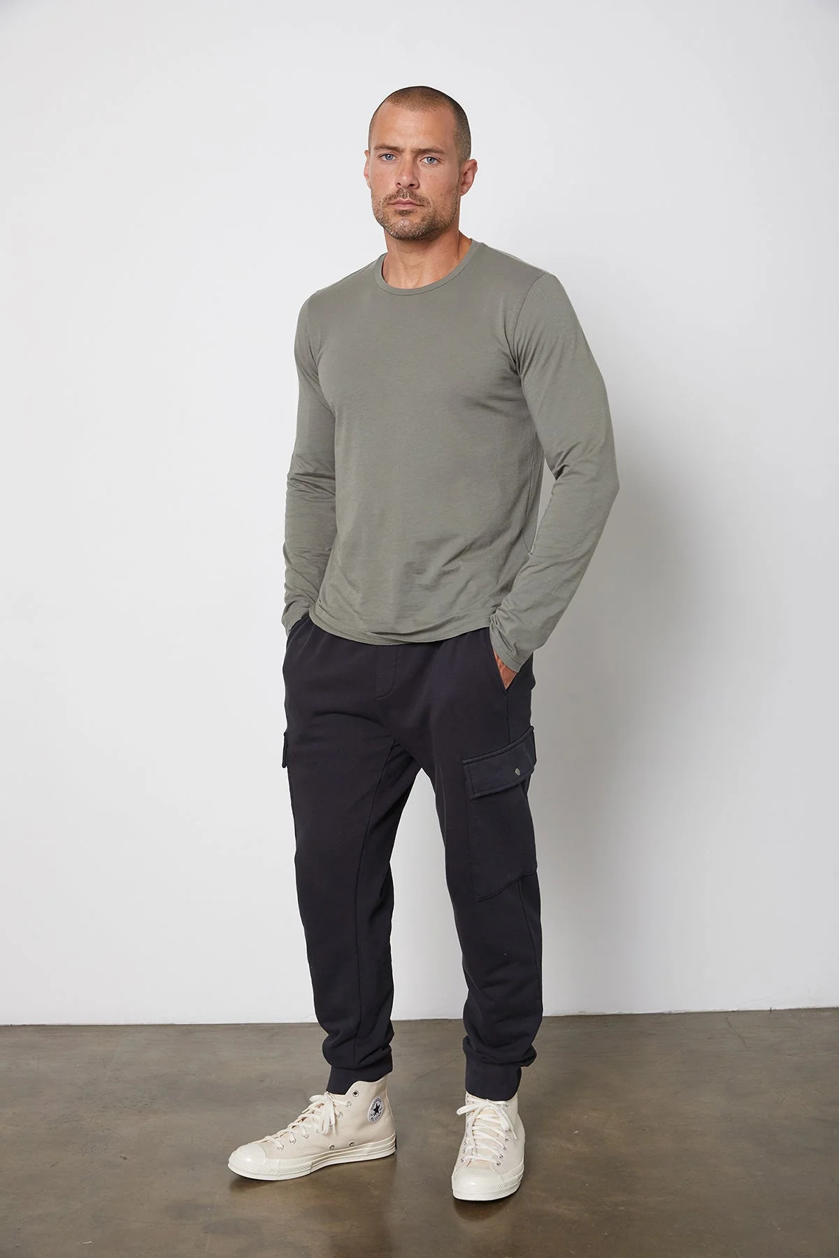 SKEETER WHISPER CLASSIC CREW NECK TEE - Image 4